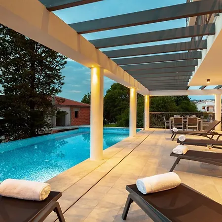 Villa Luxury Rivabel *