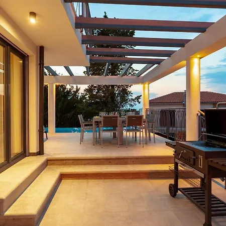 Luxury Rivabel マリンスカ