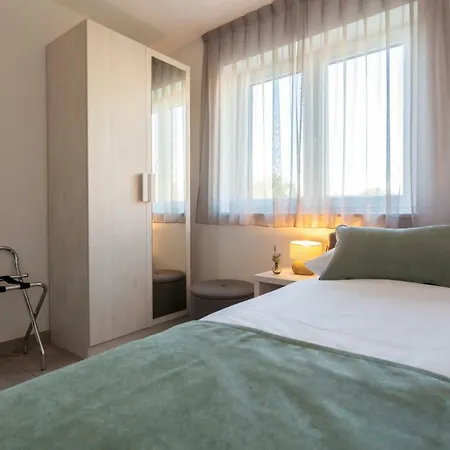 Luxury Rivabel 马林斯卡