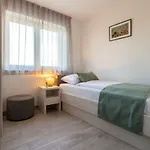 Luxury Rivabel مالينسكا